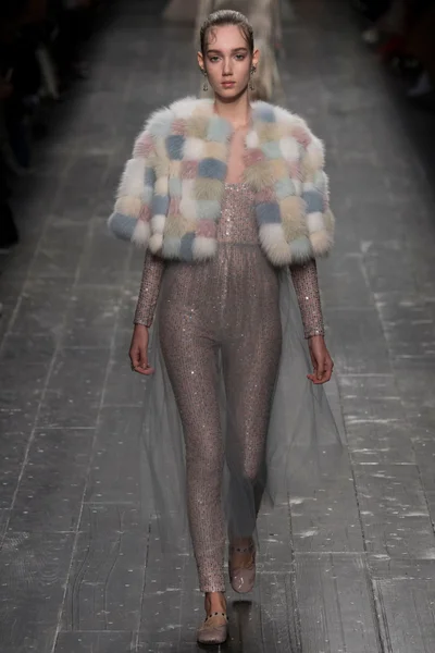 Look 68